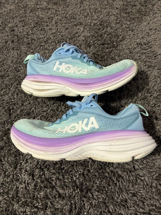 Hoka Shoes - Hoka bondi 8